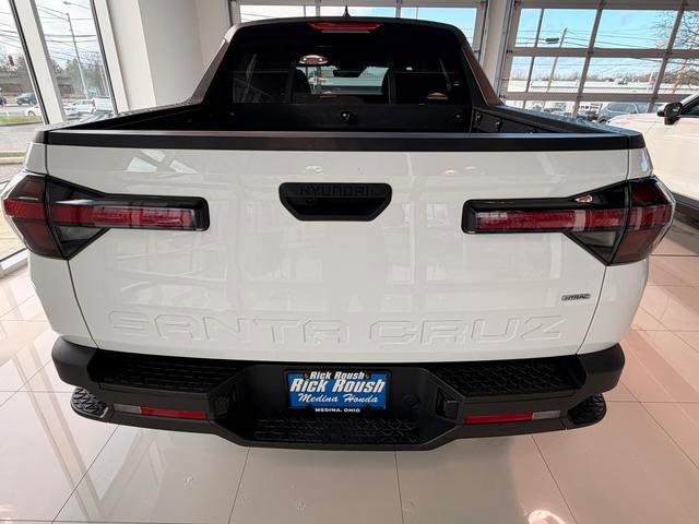 Used 2023 Hyundai Santa Cruz SE image 4