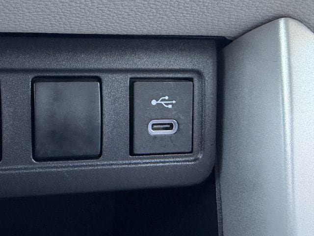 Used 2025 Toyota Corolla Cross AWD Hybrid image 18