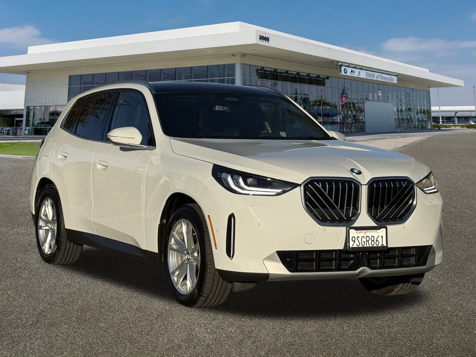 Used 2025 BMW X3 xDrive30i w/ Convenience Package image 2