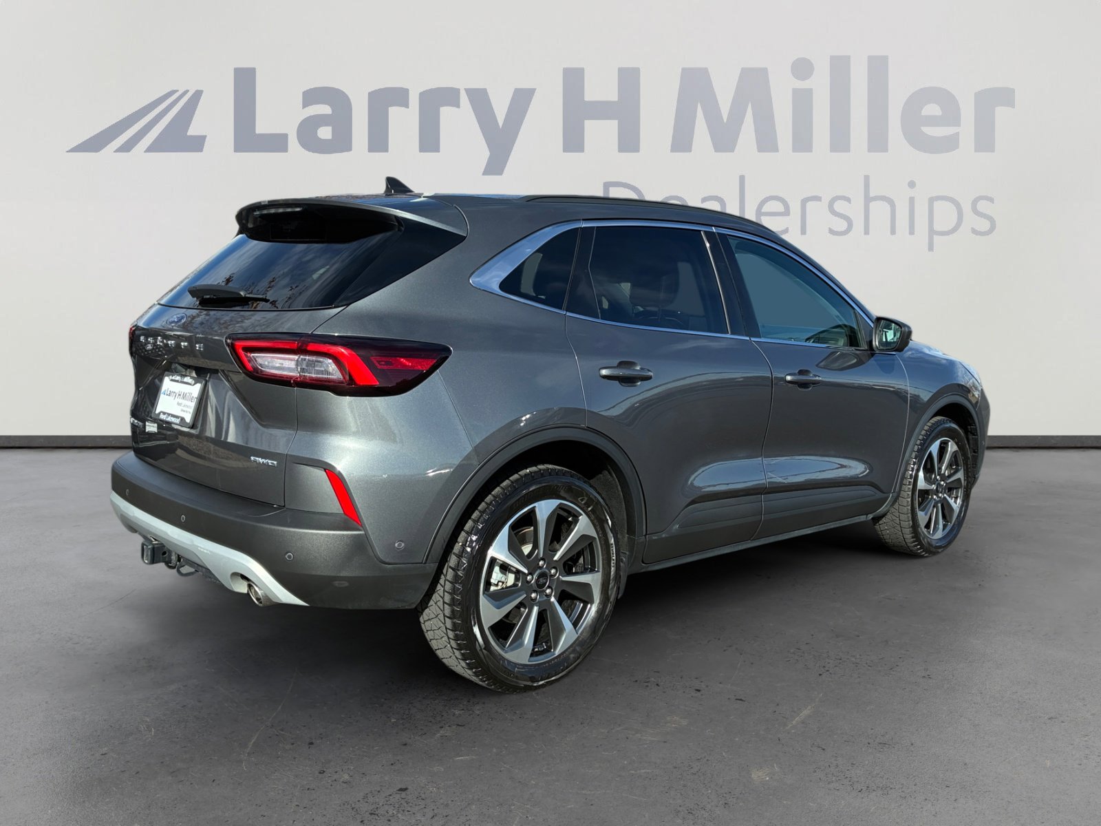 Certified 2023 Ford Escape Platinum w/ Premium Technology Package image 5