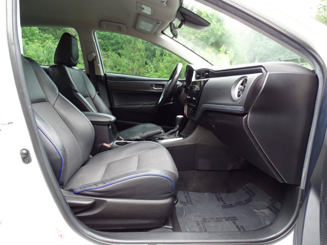 Used 2019 Toyota Corolla SE FWD image 30