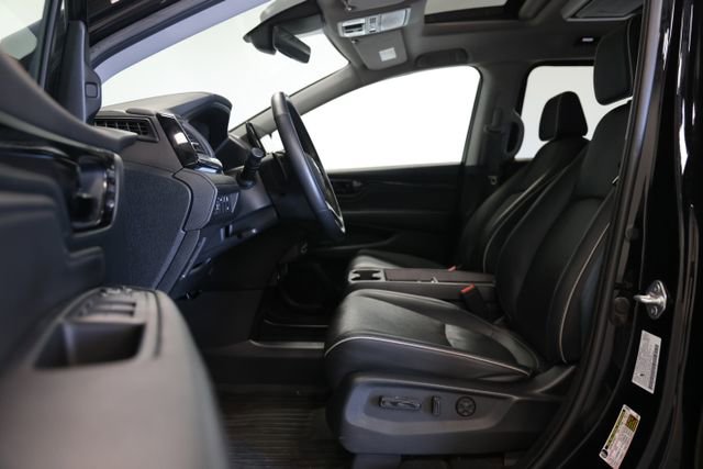 Used 2023 Honda Odyssey Elite image 17
