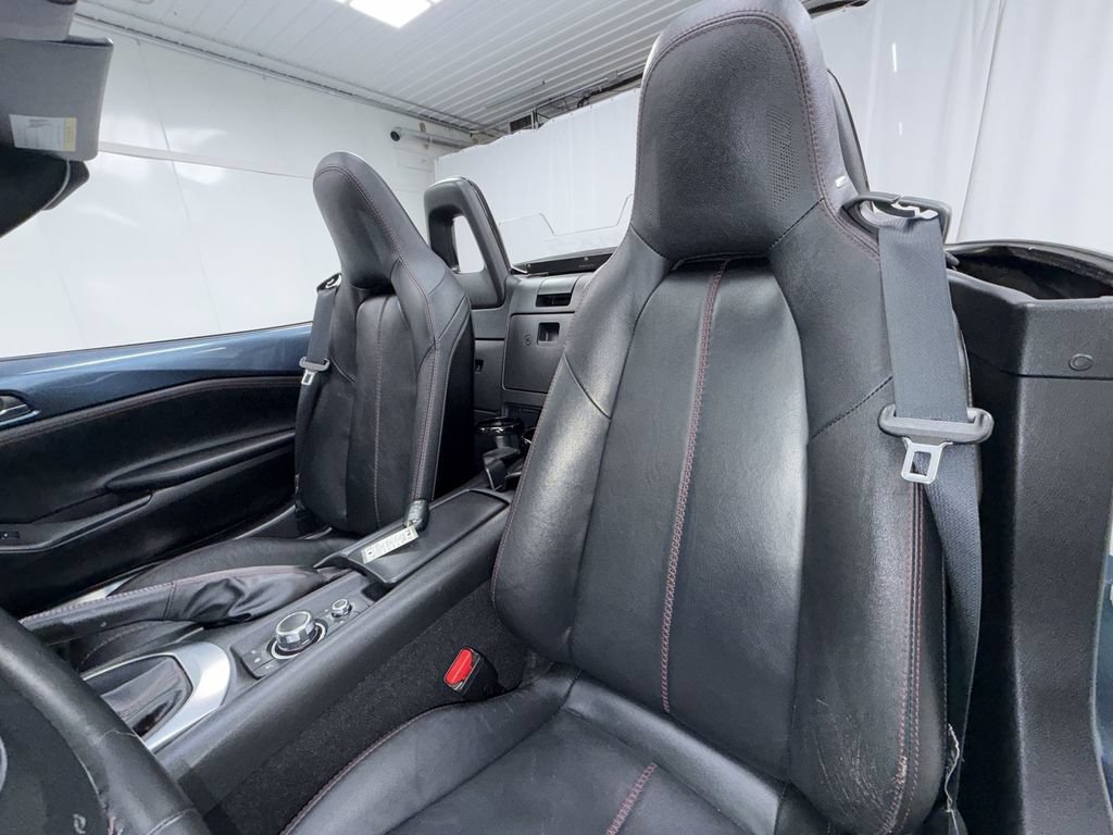 Used 2016 MAZDA MX-5 Miata Grand Touring RWD image 13