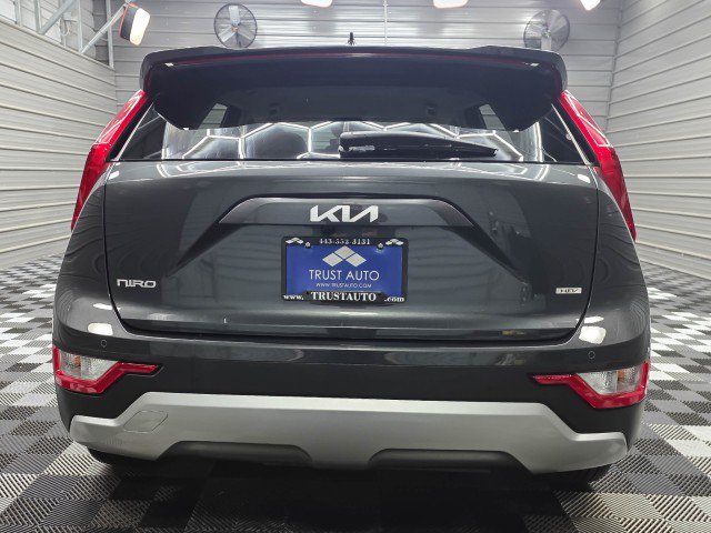 Used 2024 Kia Niro EX FWD image 7