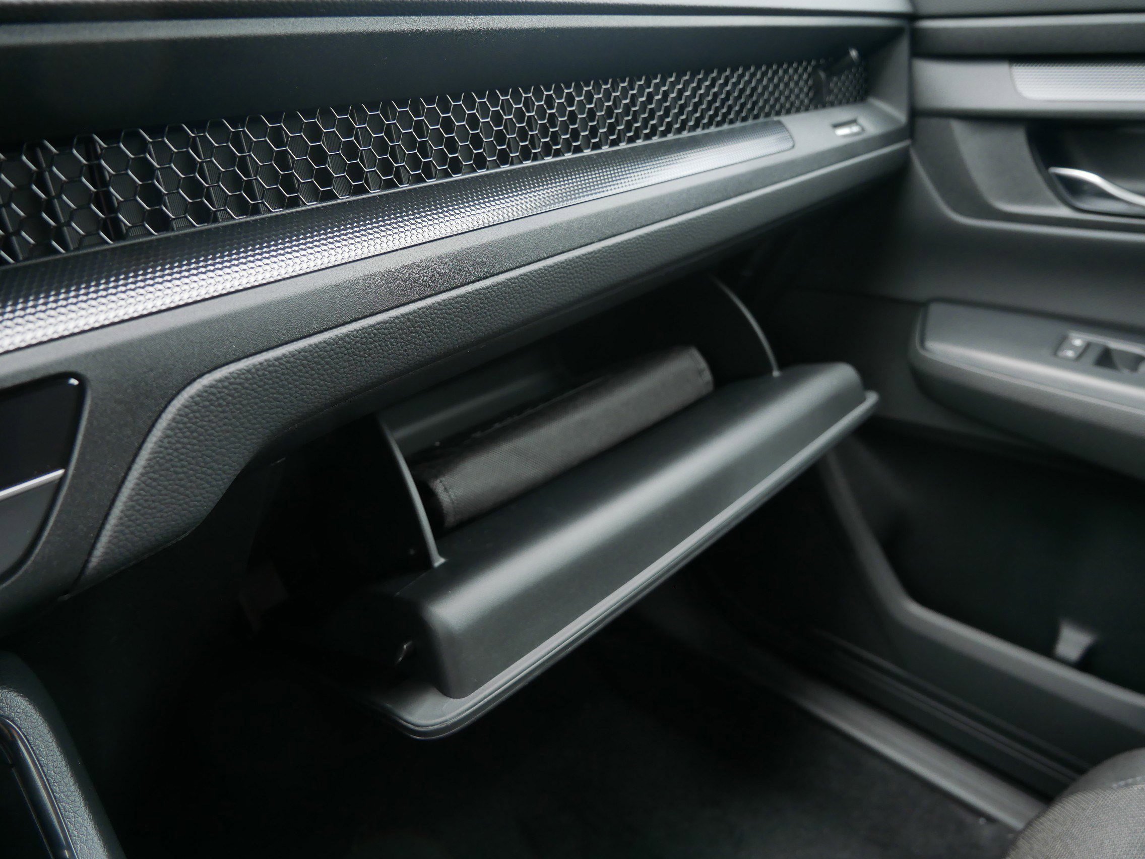 New 2026 Honda CR-V LX image 30