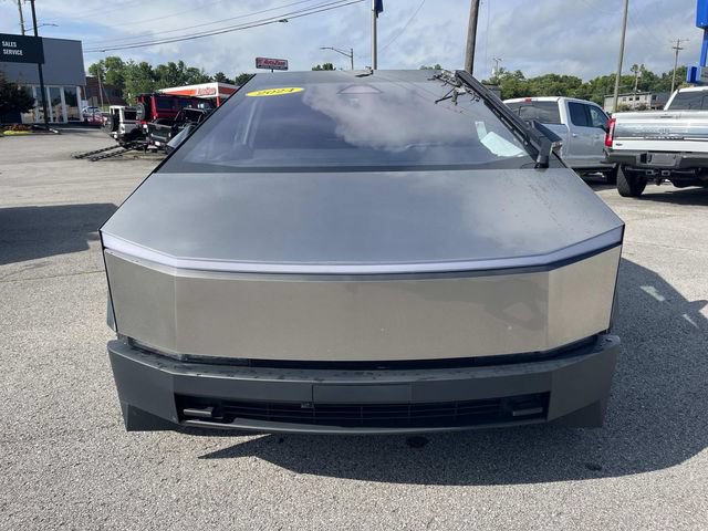 Used 2024 Tesla Cybertruck AWD Crew Cab image 8
