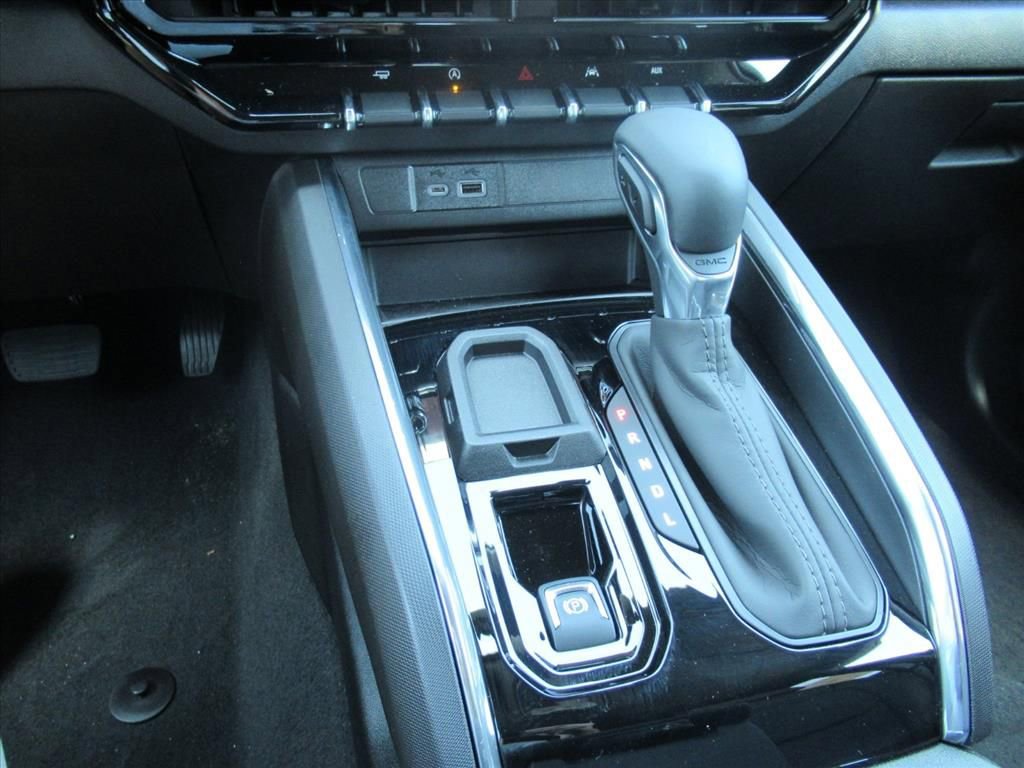 New 2026 GMC Canyon Elevation w/ Convenience Package RWD image 24