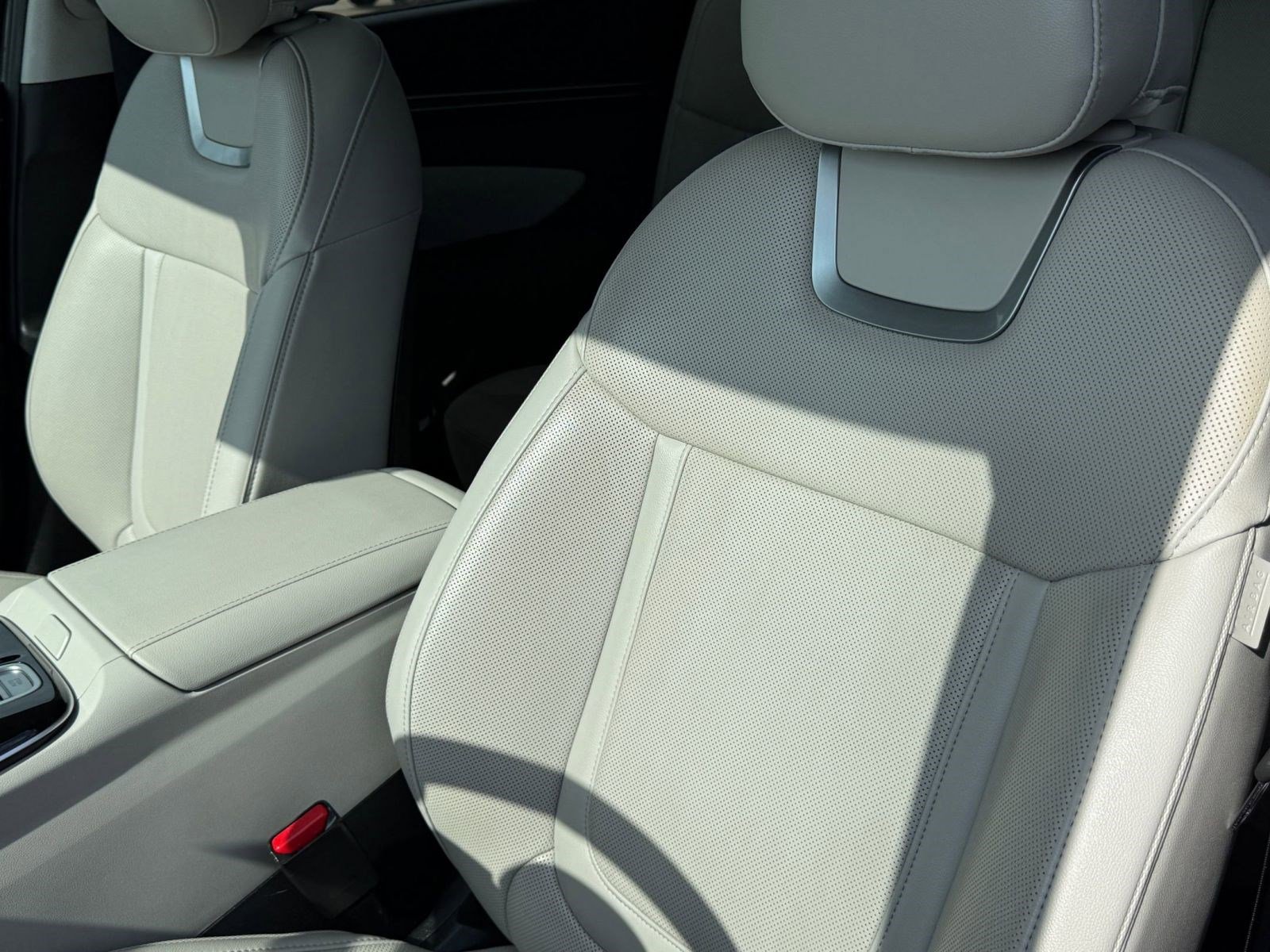 Used 2023 Hyundai Tucson Limited image 21