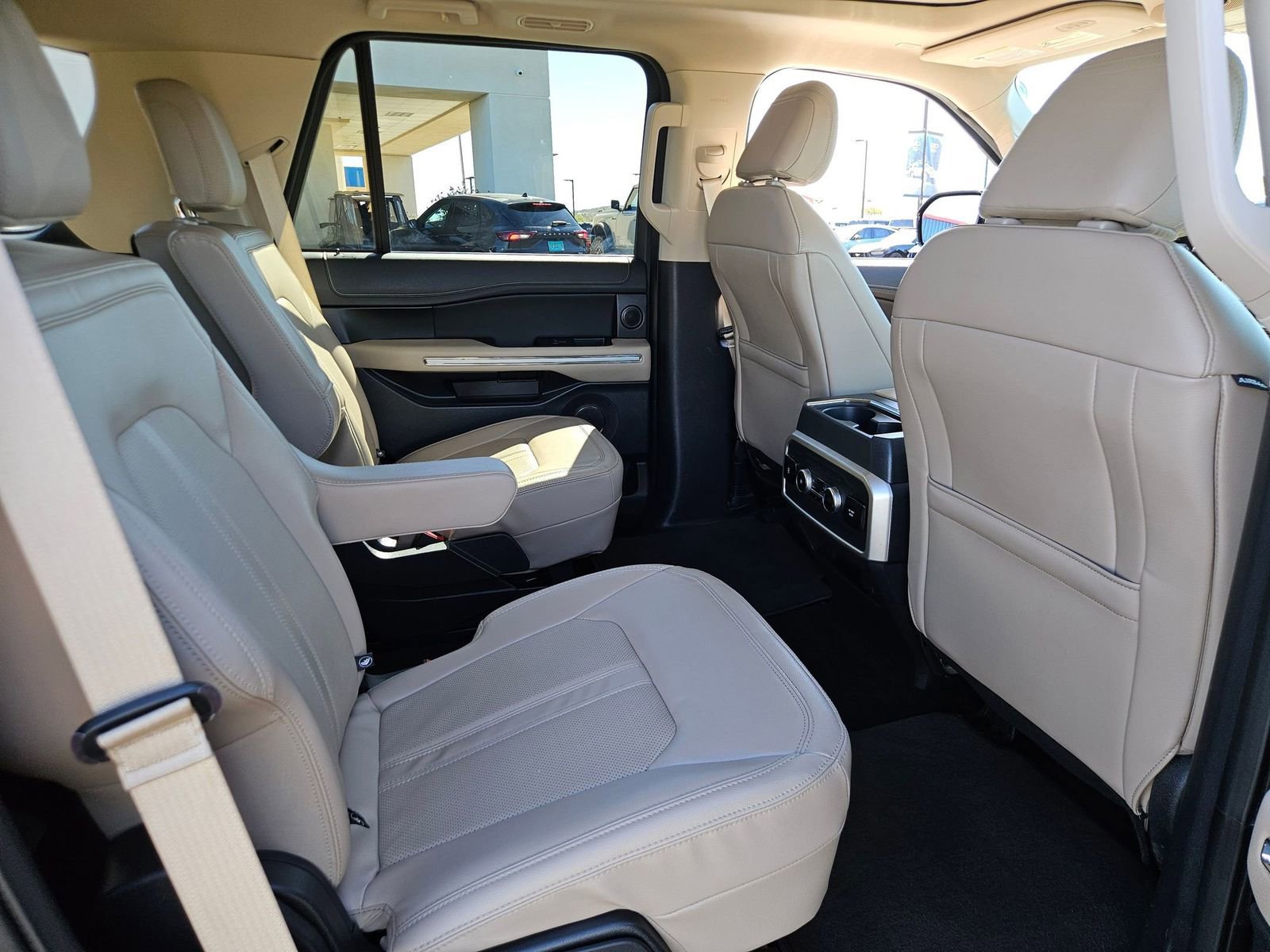 Certified 2023 Ford Expedition Limited image 26