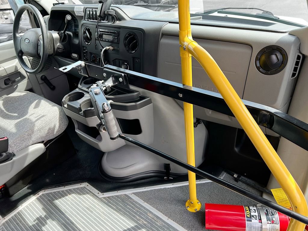 Used 2016 Ford E-450 and Econoline 450 Super Duty w/ Shuttle Bus Prep Package RWD image 25