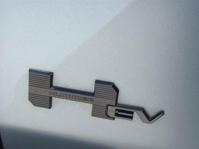 Used 2024 GMC Hummer EV 3X w/ Omega Edition image 11