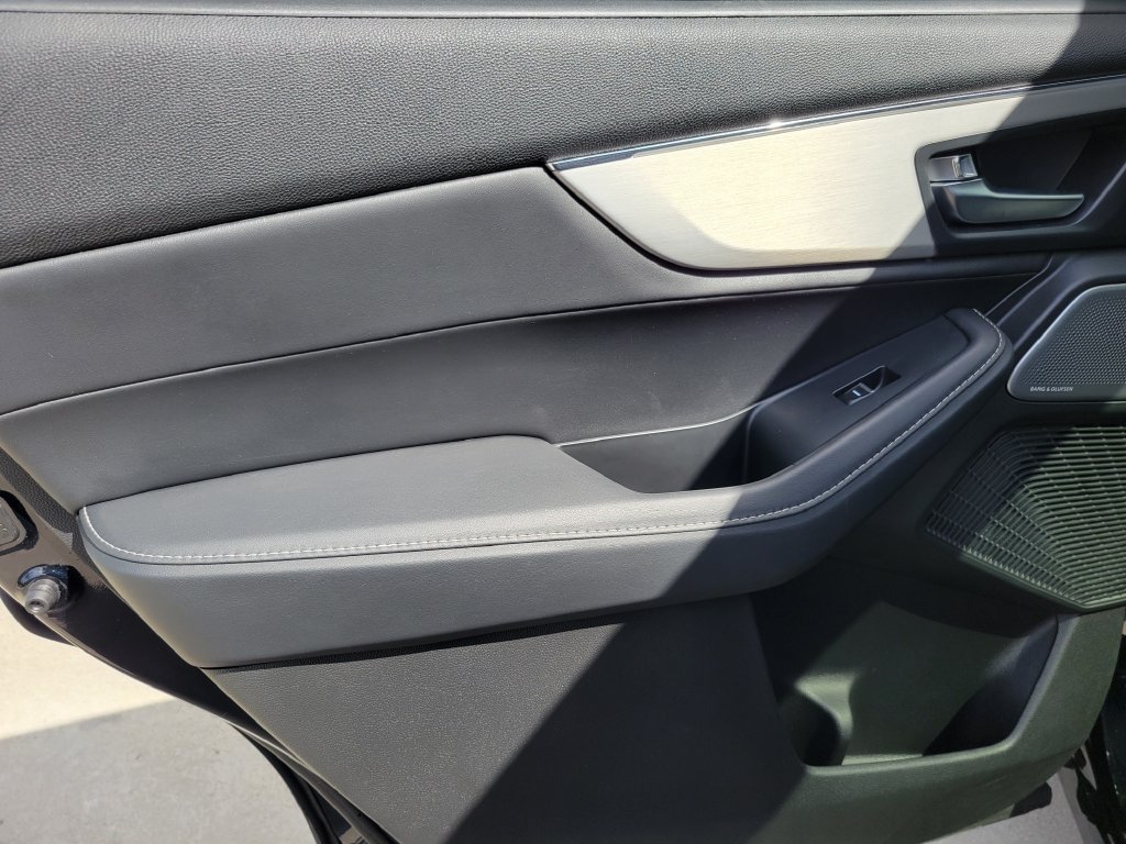 Used 2025 Acura MDX w/ Technology Package FWD image 15