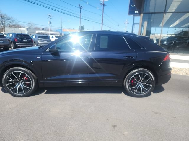 Used 2021 Audi Q8 Prestige w/ Prestige Package AWD/4WD image 7