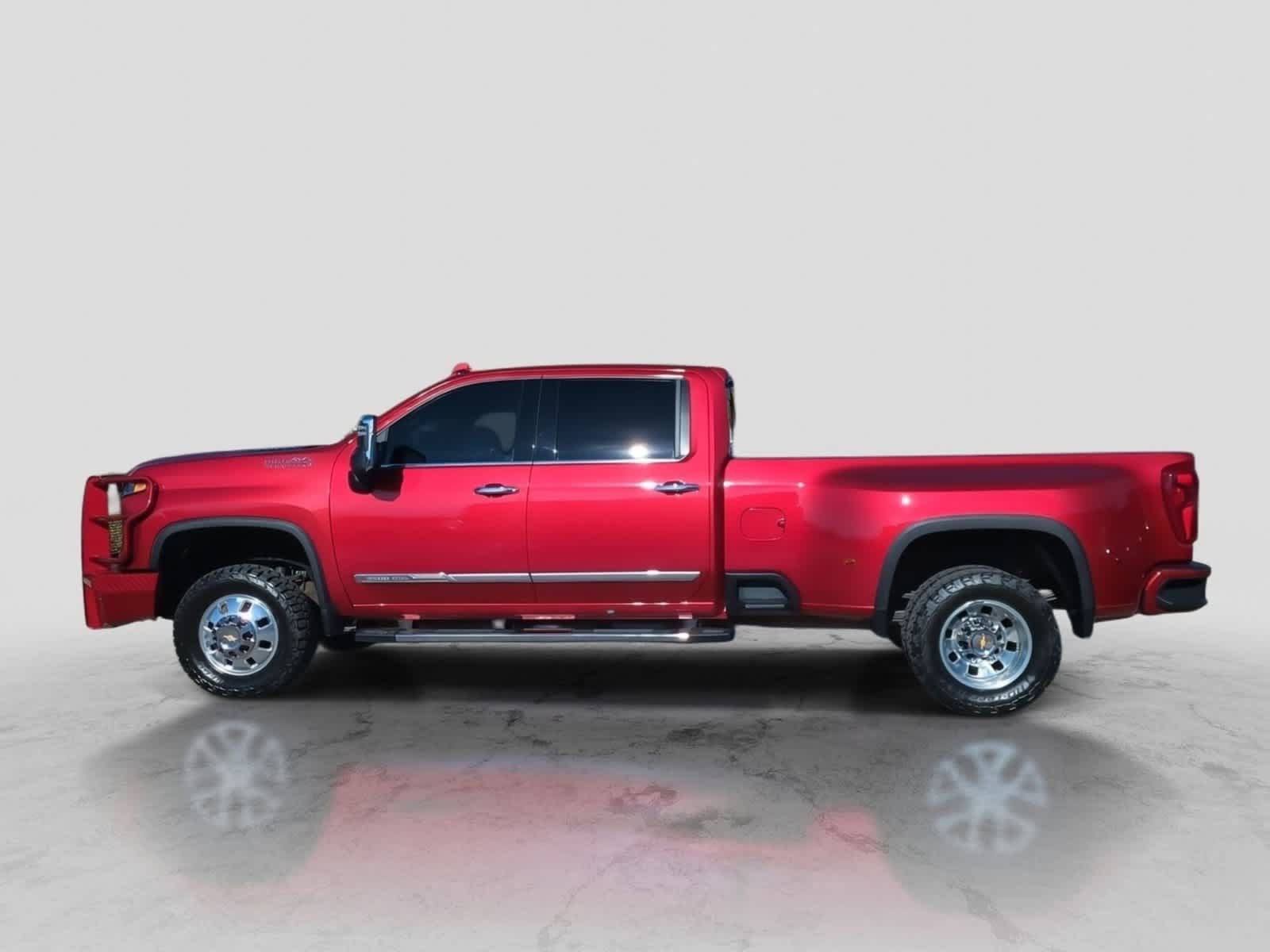 Used 2025 Chevrolet Silverado 3500 High Country w/ High Country Premium Package AWD/4WD image 5