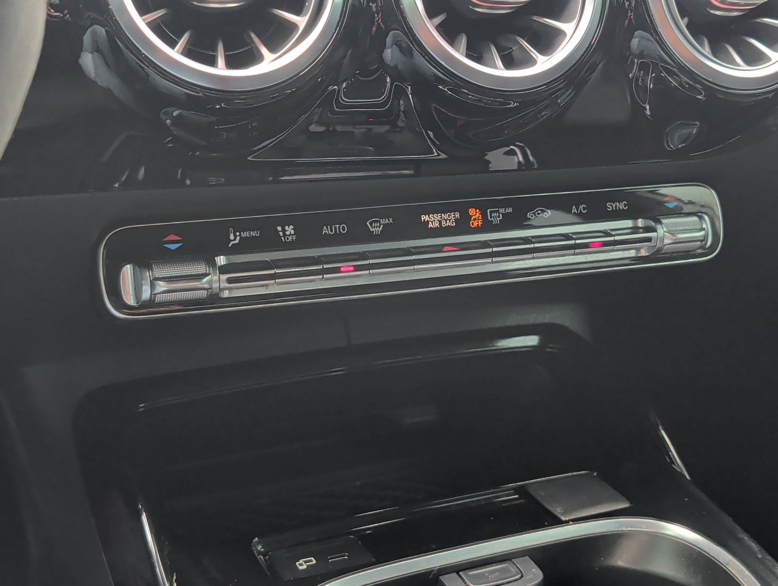 Used 2020 Mercedes-Benz A 35 AMG 4MATIC image 20