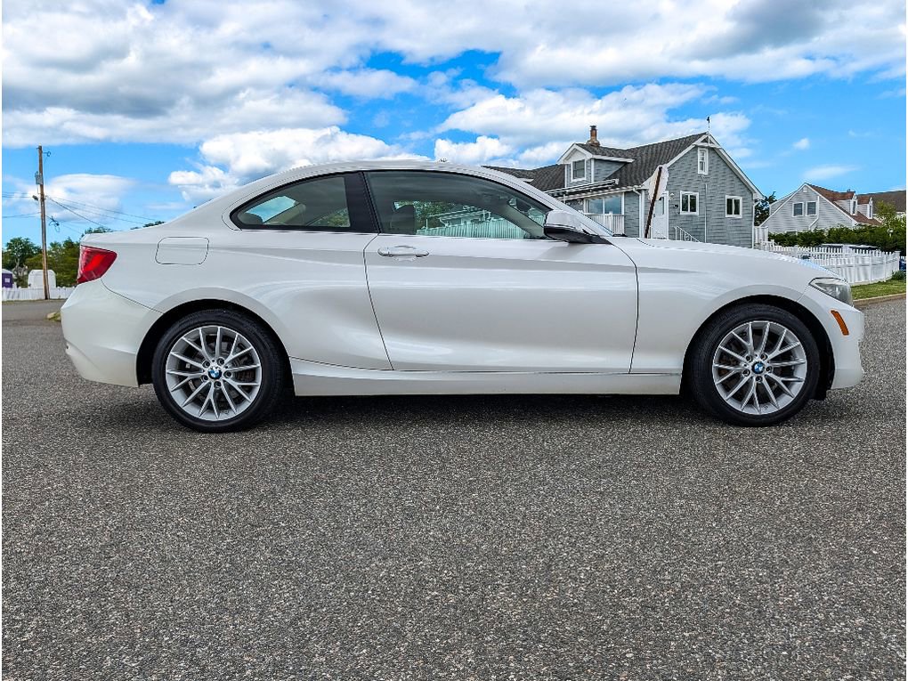 Used 2015 BMW 228i xDrive Coupe AWD/4WD image 4
