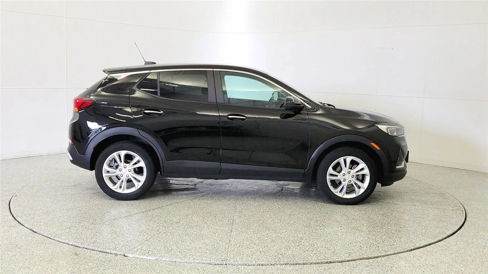Used 2023 Buick Encore GX Preferred FWD image 9