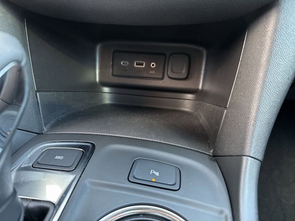 Certified 2024 Chevrolet Equinox LT AWD/4WD image 30