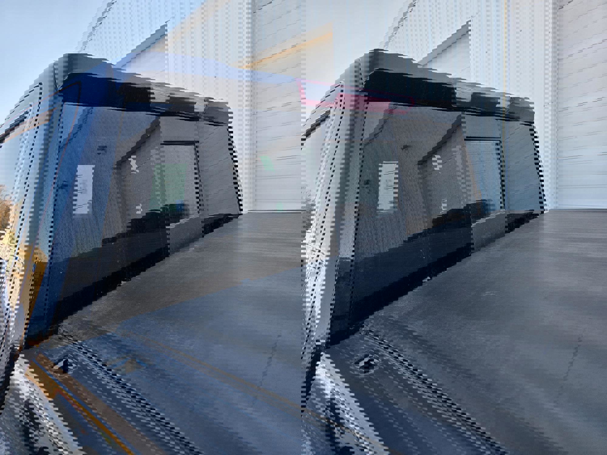 Used 2022 Chevrolet Silverado 1500 High Country image 18