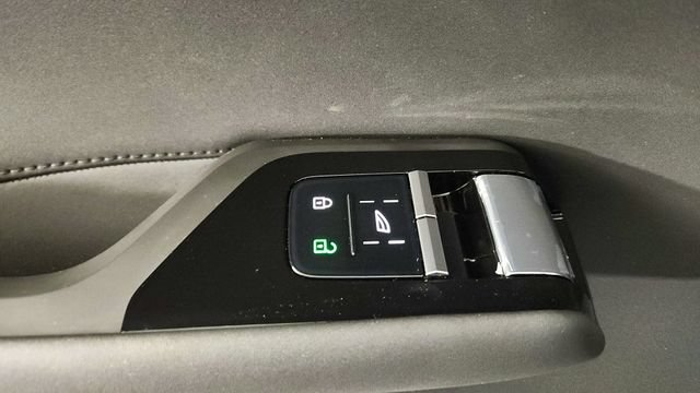 New 2026 Volvo EX90 Ultra AWD/4WD image 10
