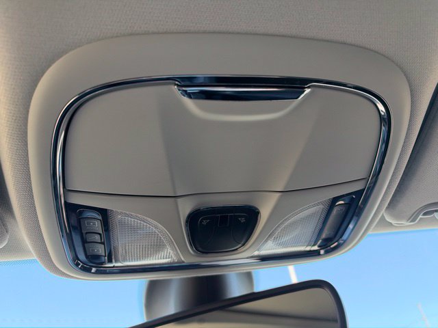 Used 2019 Jeep Cherokee Limited AWD/4WD image 29