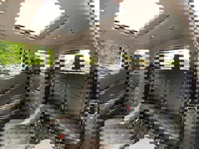 Certified 2022 GMC Acadia SLT w/ Technology Package image 27