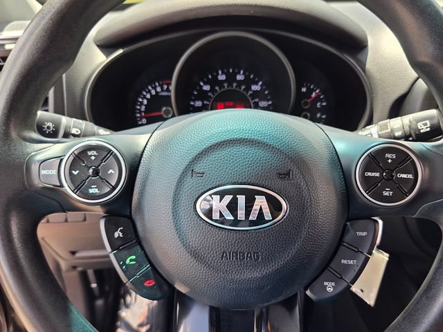 Used 2016 Kia Soul FWD image 25
