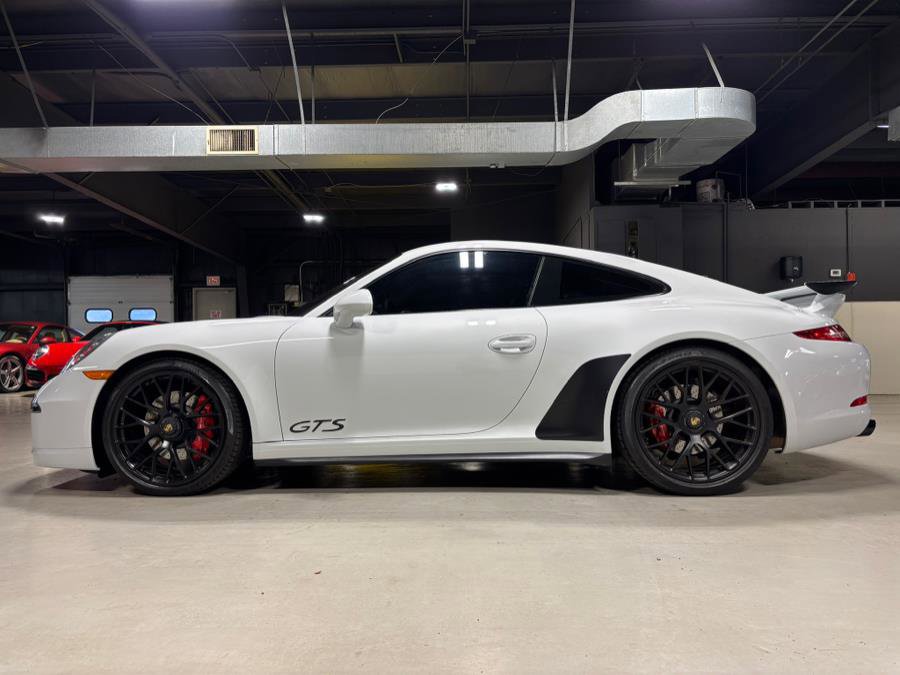 Used 2015 Porsche 911 Carrera GTS image 1