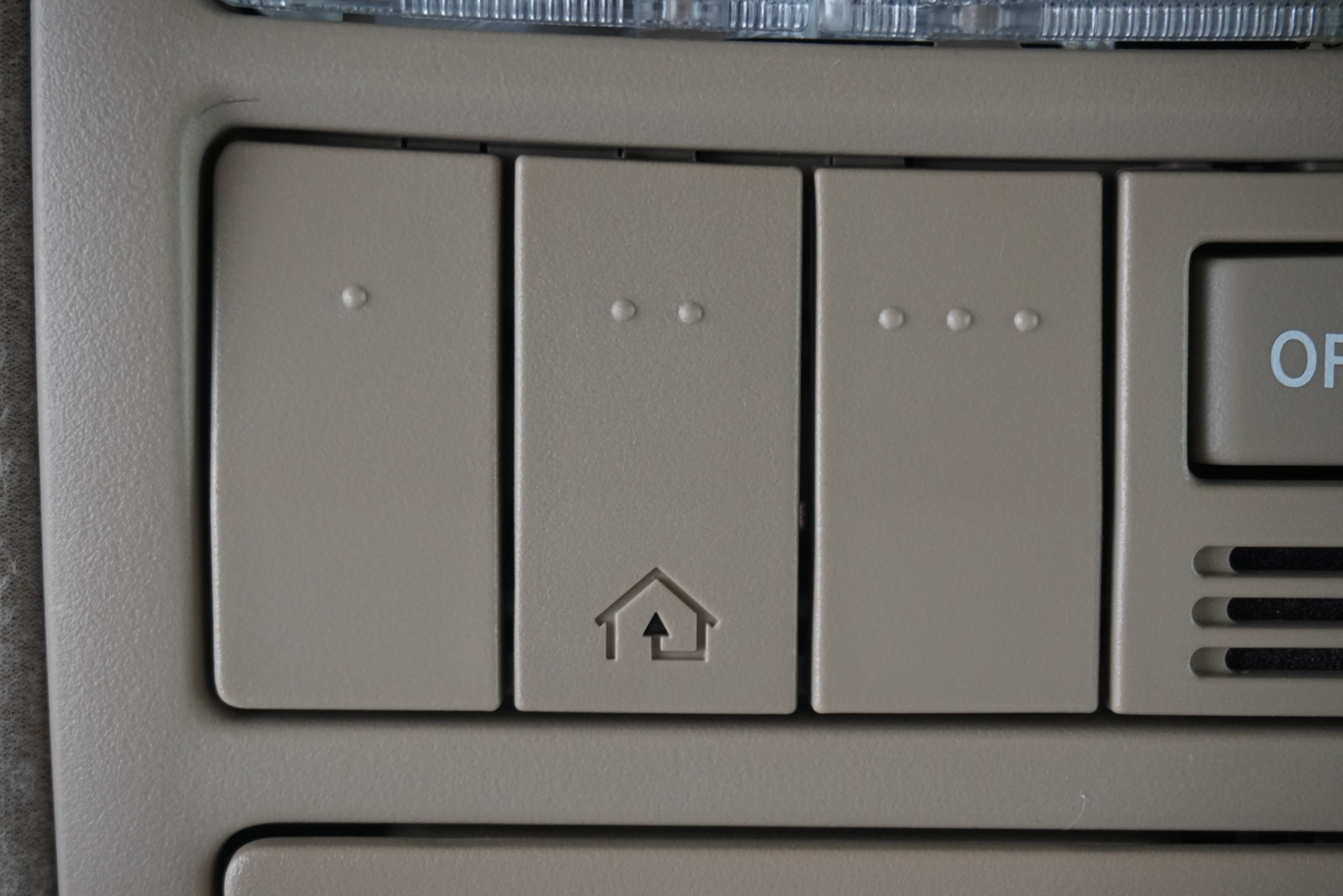 Used 2011 Toyota Venza FWD image 18