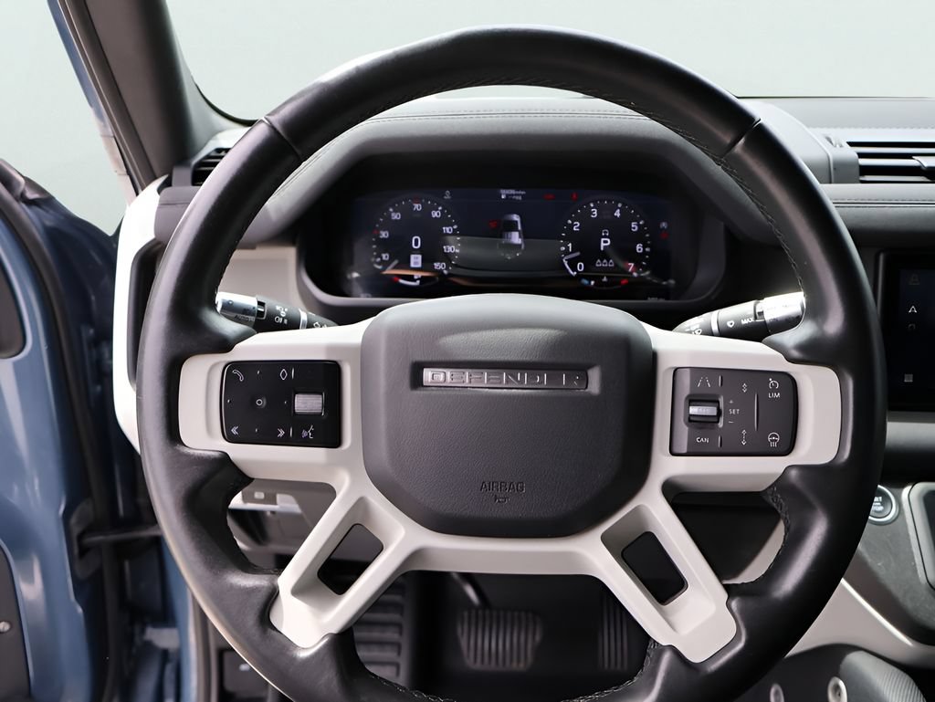 Used 2021 Land Rover Defender 110 X-Dynamic SE AWD/4WD image 29