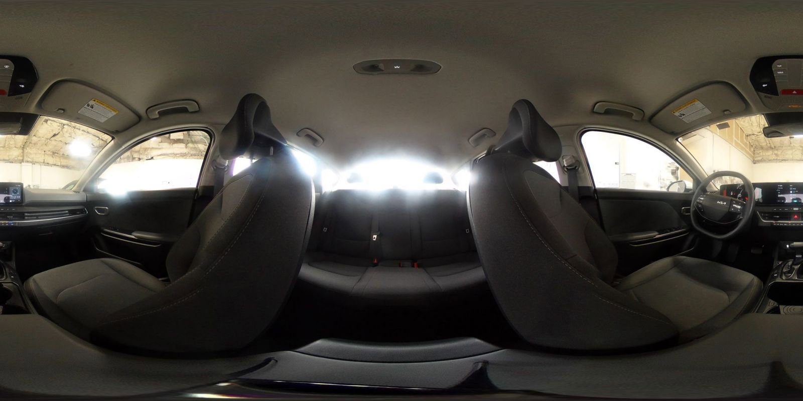 Used 2025 Kia K4 LXS image 41