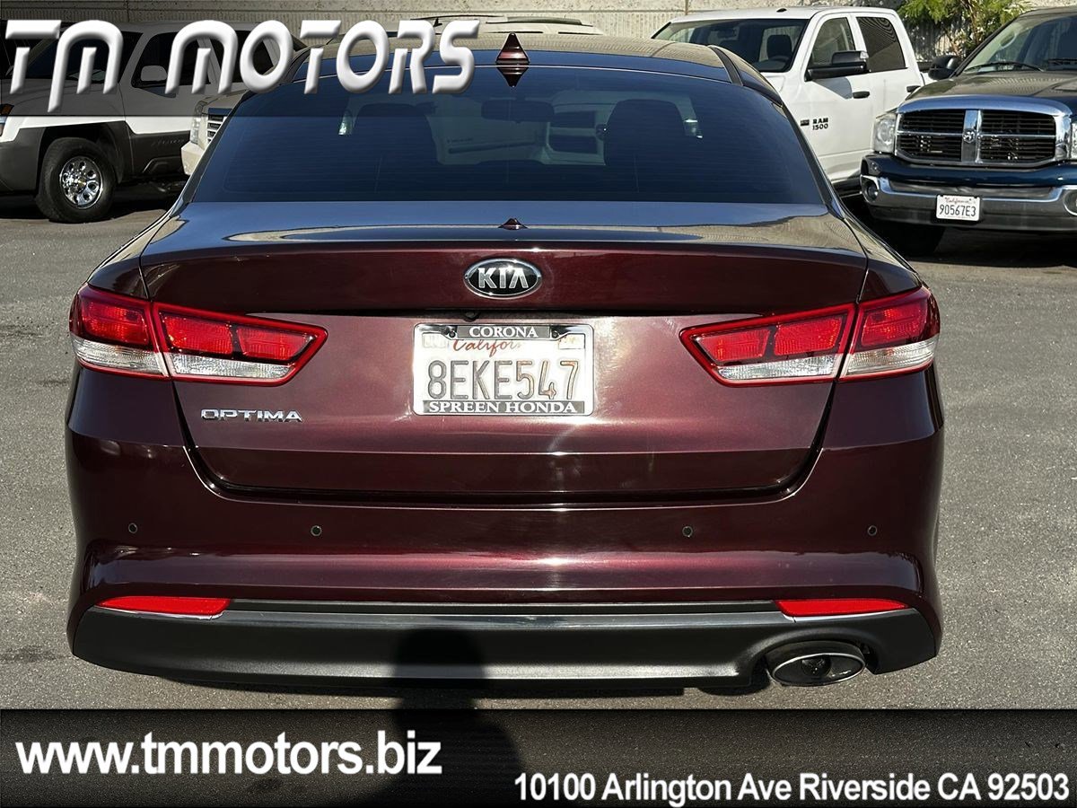 Used 2018 Kia Optima LX w/ 17" Alloy Wheels Package image 5