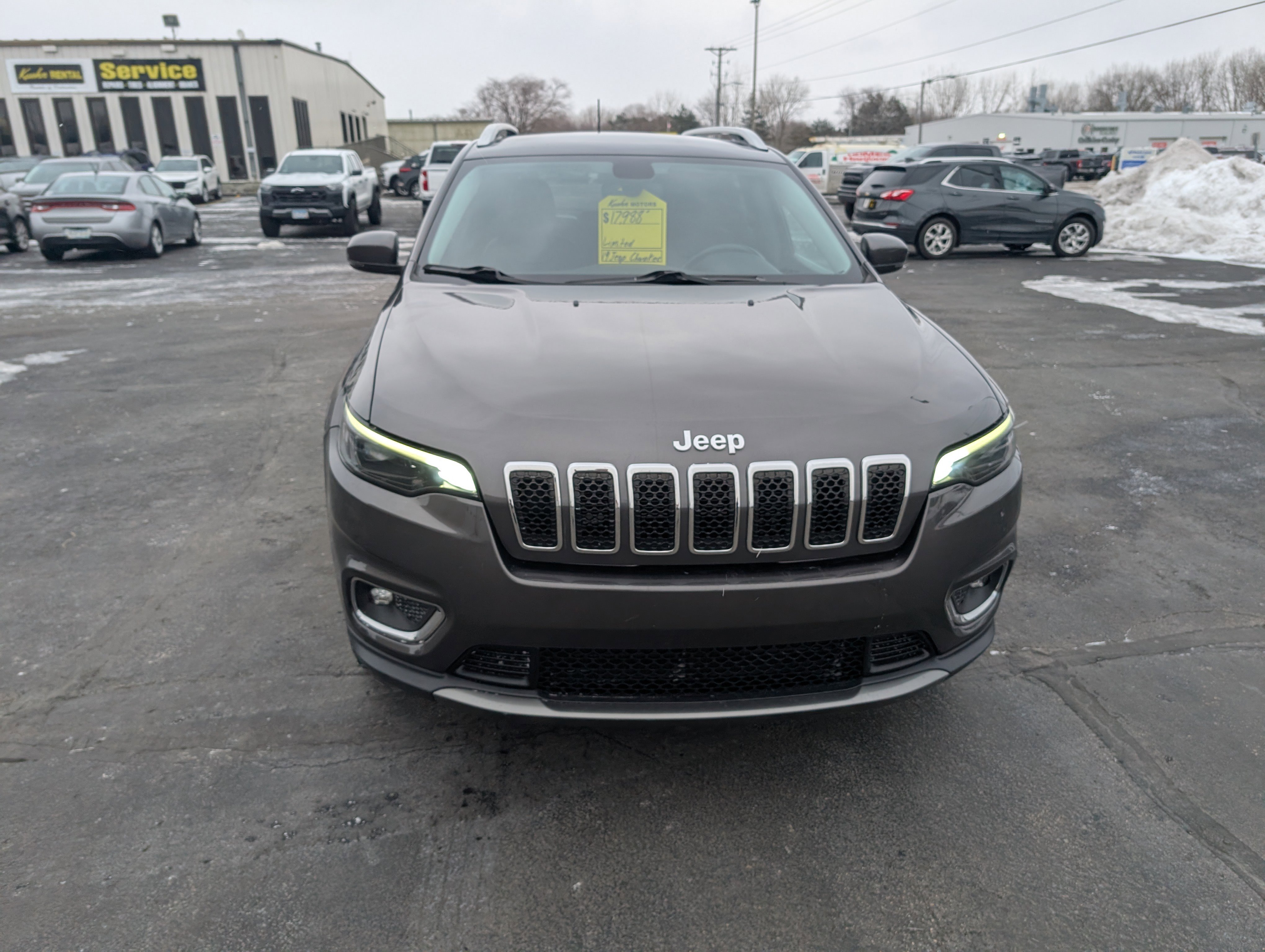 Used 2019 Jeep Cherokee Limited image 3