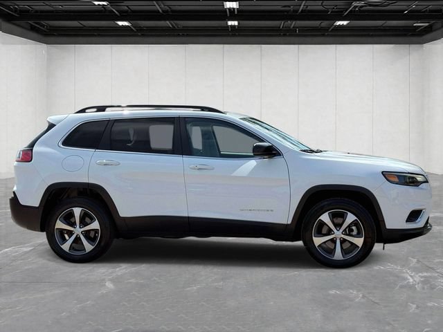 Certified 2022 Jeep Cherokee Limited AWD/4WD image 6