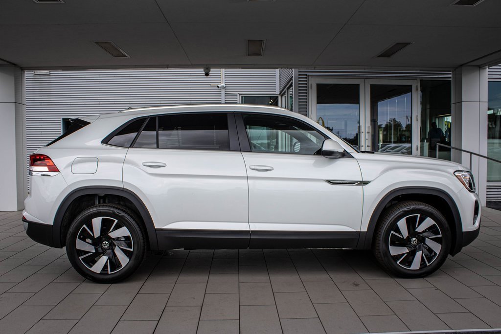 New 2026 Volkswagen Atlas Cross Sport SE image 19