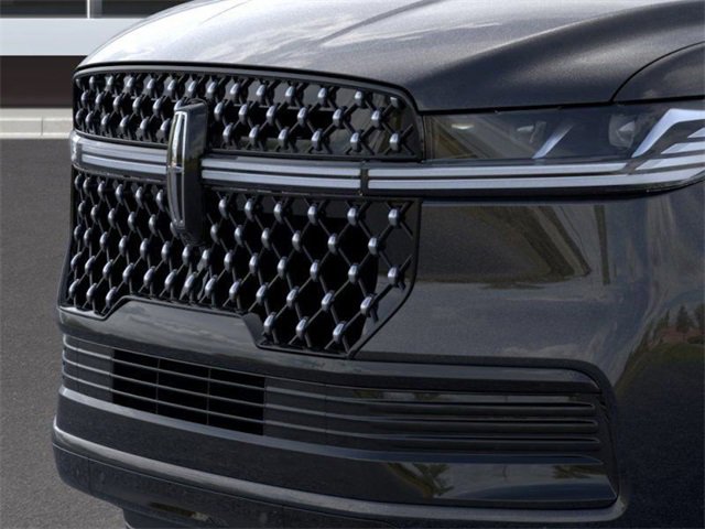 New 2025 Lincoln Navigator L Black Label image 17