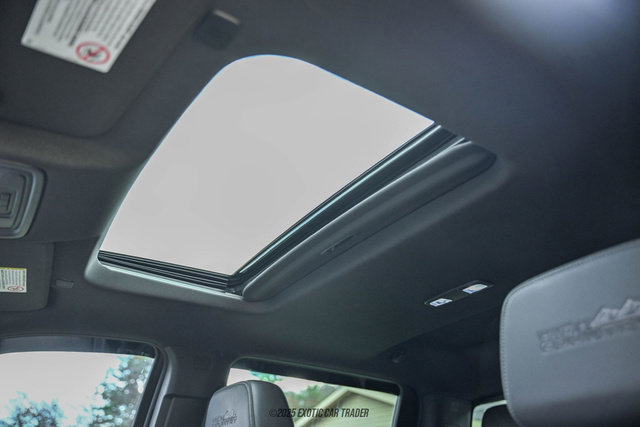 Used 2023 Chevrolet Silverado 3500 High Country image 19