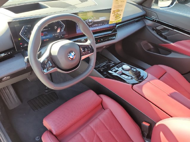 Used 2026 BMW 530i RWD image 21