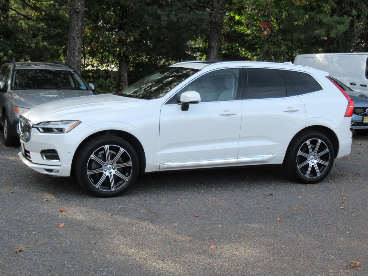 Used 2018 Volvo XC60 T6 Inscription w/ Convenience Package AWD/4WD image 2