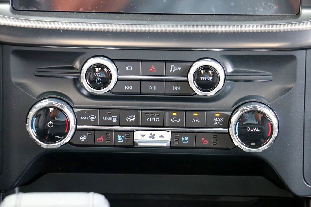 New 2025 Ford F150 Lariat w/ Equipment Group 501A Mid image 28