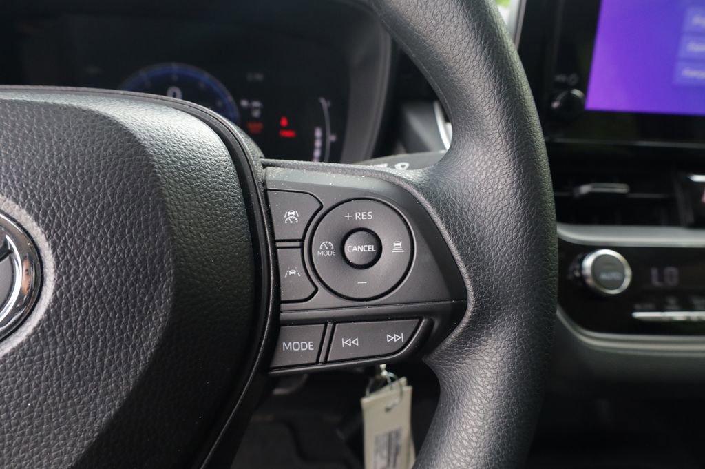 Used 2026 Toyota Corolla LE FWD image 19