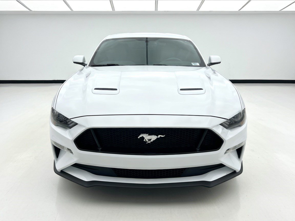 Used 2020 Ford Mustang GT RWD image 2