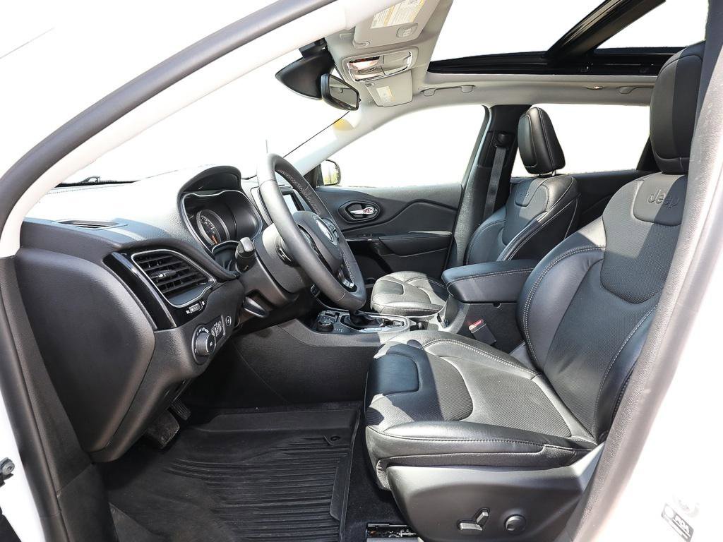 Used 2023 Jeep Cherokee Altitude Lux w/ Lux Elite Package image 11