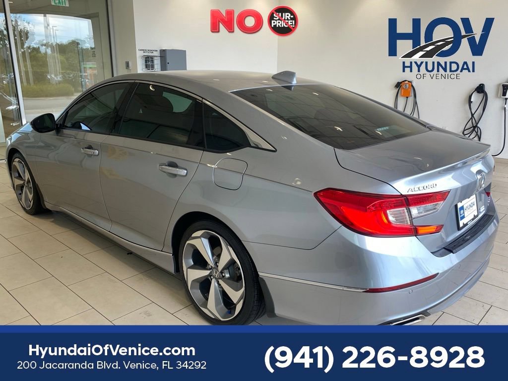 Used 2019 Honda Accord Touring image 4