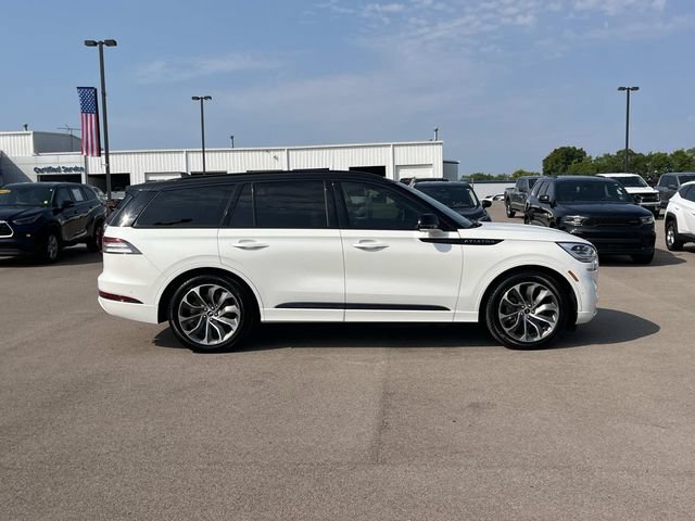 Used 2020 Lincoln Aviator Grand Touring w/ Equipment Group 302A AWD/4WD image 3