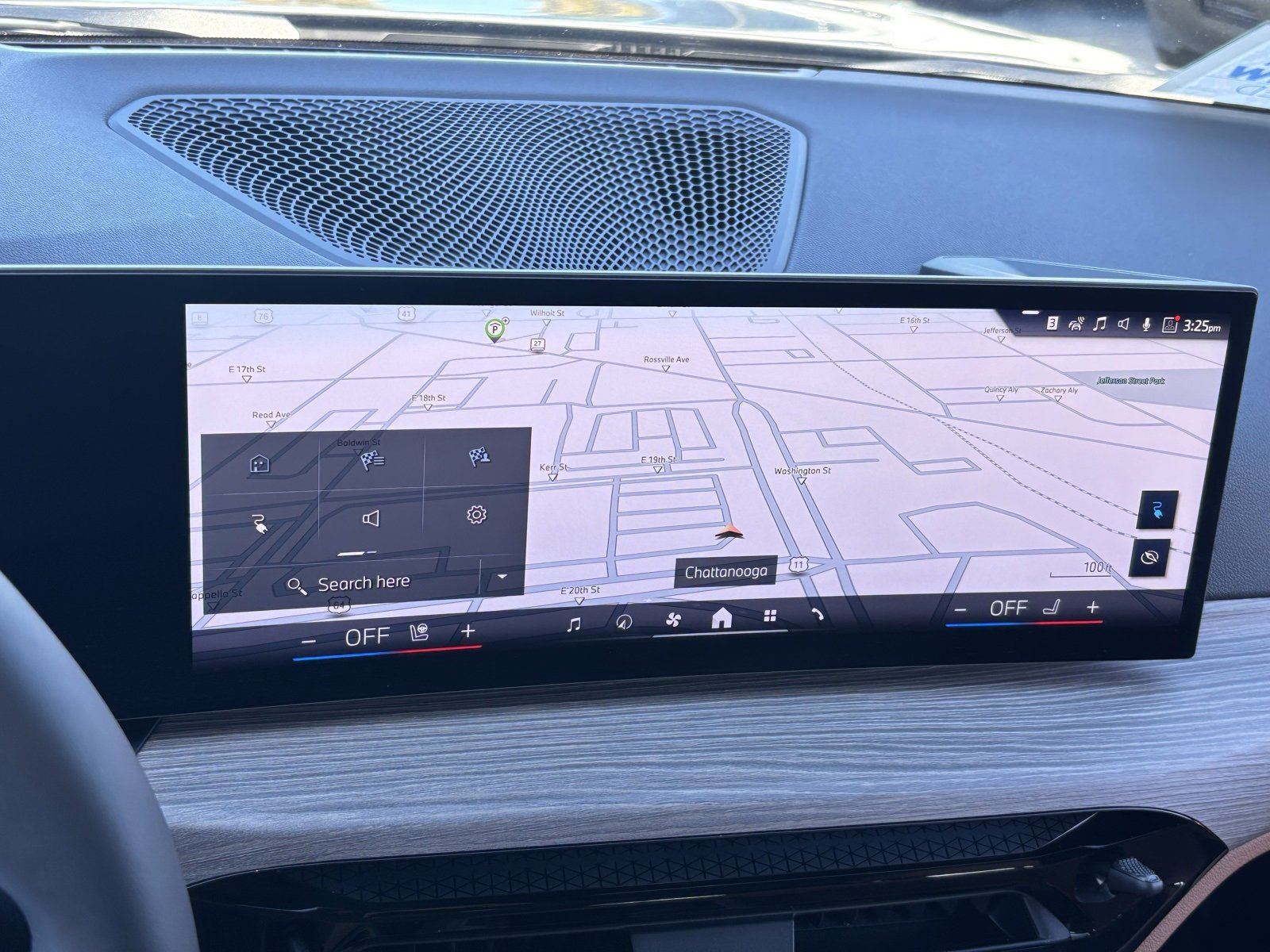 Used 2025 BMW i4 eDrive40 w/ Premium Package image 4