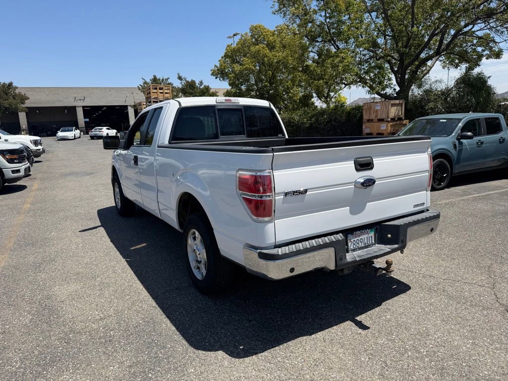 Used 2014 Ford F150 XLT w/ XLT Convenience Package RWD image 4