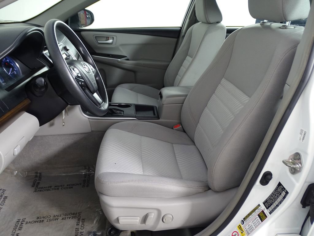 Used 2017 Toyota Camry LE image 15