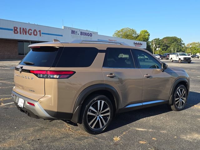Certified 2025 Nissan Pathfinder Platinum w/ Cargo Package FWD image 3