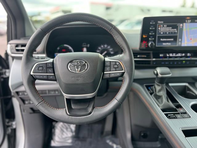 Used 2024 Toyota Sienna XSE image 12